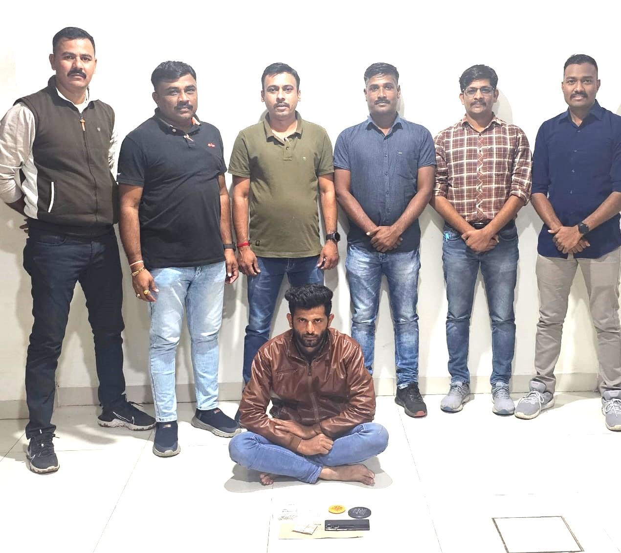 Chhotaudepur LCB police nabbed the accused of burglary