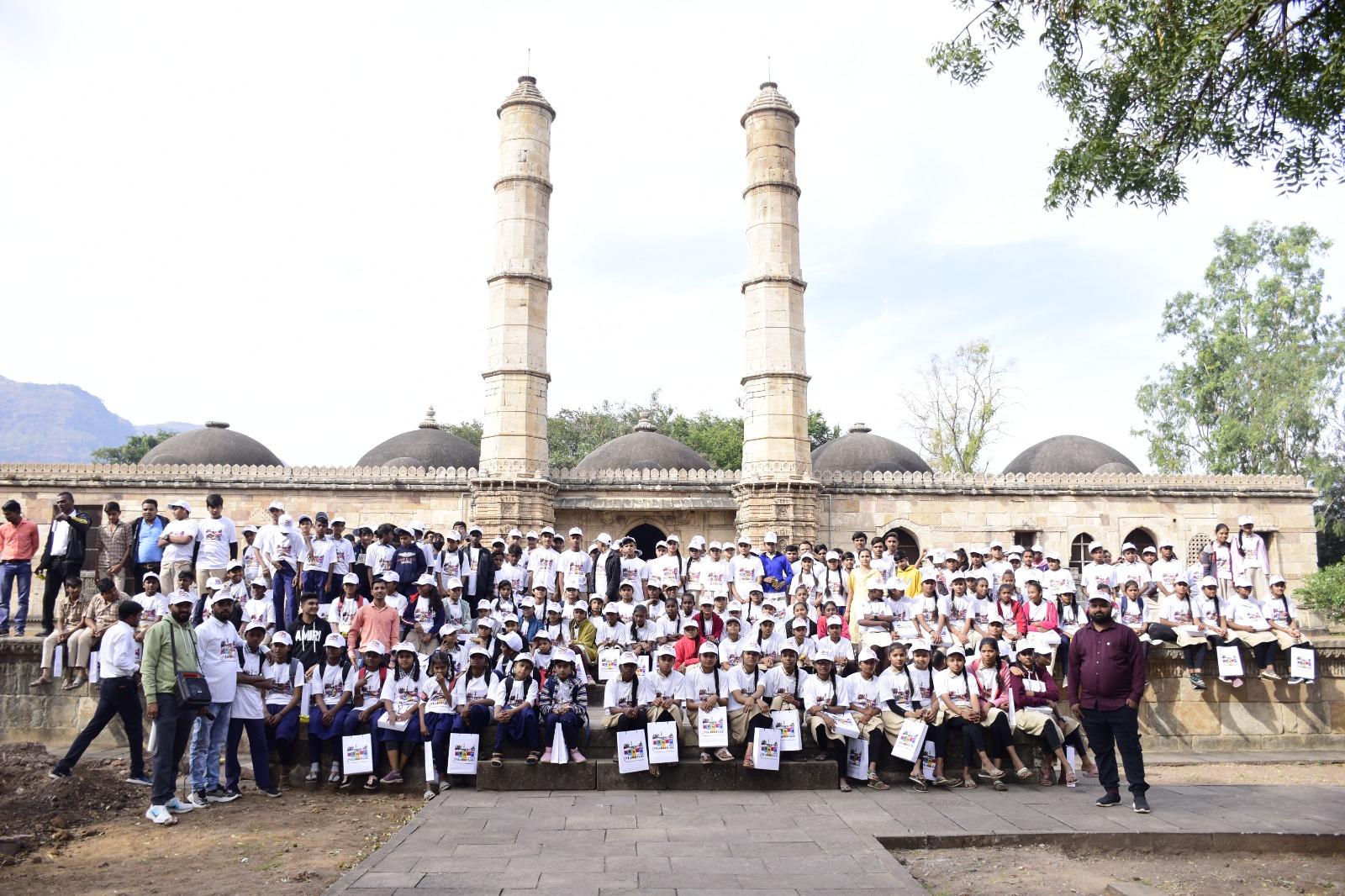 Panchmahal District Collector flagged off the heritage walk