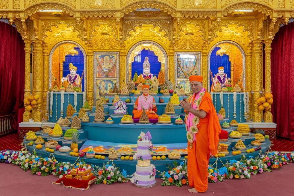 "Shri Ghanshyam Maharaj 71st Pratisthotsav" held in Nairobi