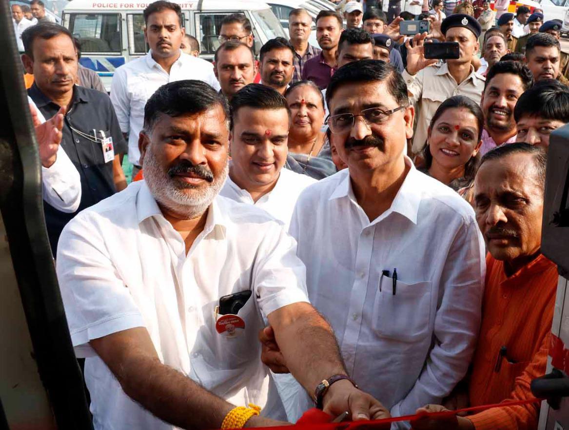 A quantum of Rs. Minister of State for Home Harshabhai Sanghvi gifting a newly constructed bus station at a cost of 2.20 crores