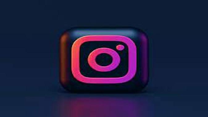 Have you seen Instagram's new feature? Works only in selfie mode, this option is available here