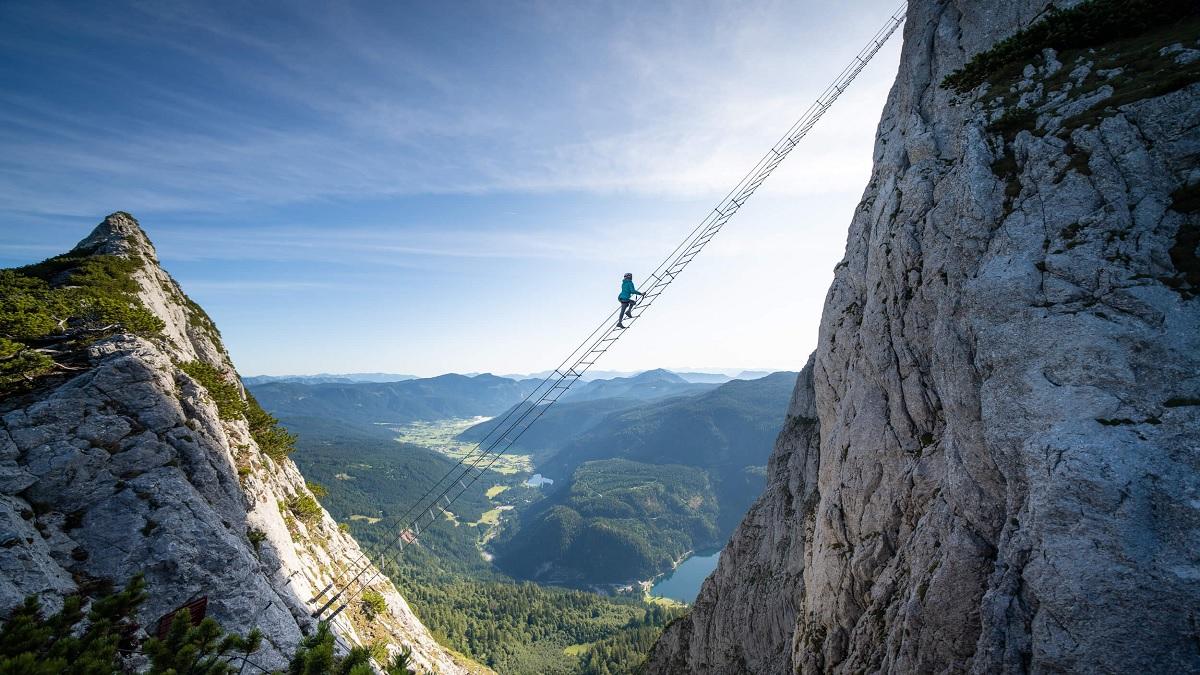 The most dangerous stairs in the world, one can see a beautiful view like 'heaven'