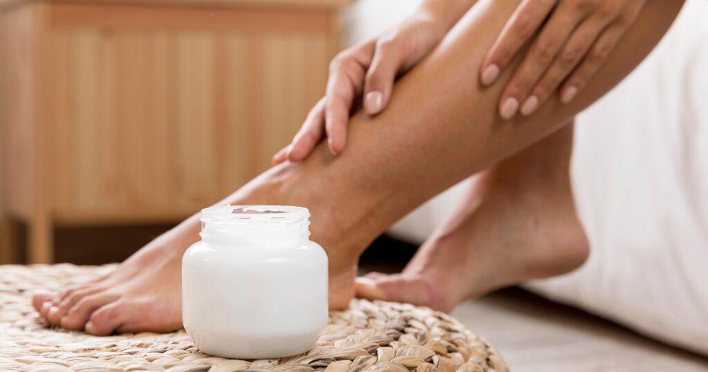 Your feet skin is getting drier in winter, make it soft by using this product