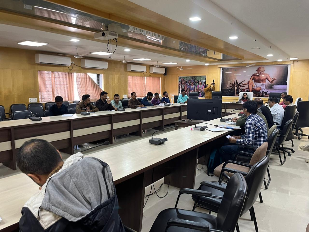 A meeting of TB Forum was held in the coordination hall of District Service Sadan under the chairmanship of District Collector Shri.