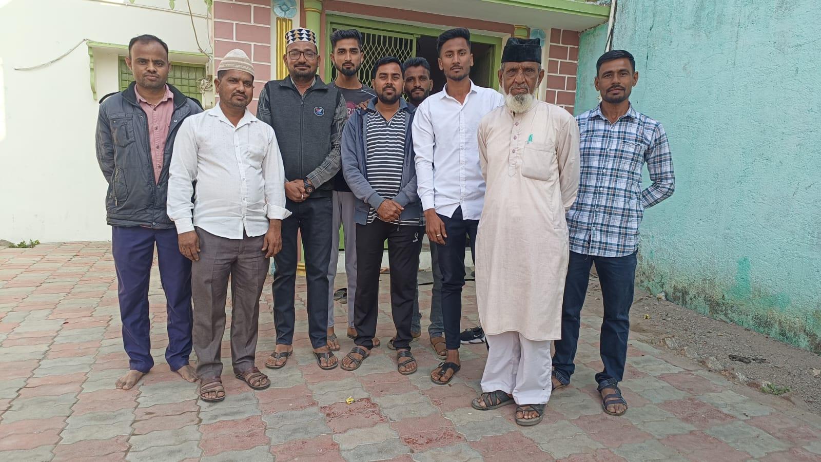 Free Khatana camp organized by Deser Muslim Shaikh Samaj