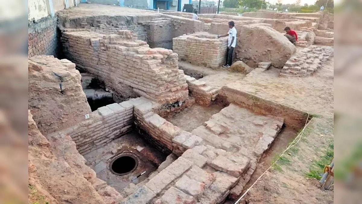 Remains of 2800-year-old settlement found in PM Modi's village, a record not found anywhere else in India