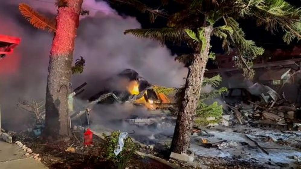 Plane crash in mobile home park in Florida, several people died in the accident