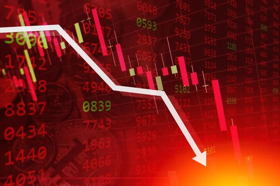 Pakistan Stock Exchange has dropped by 2000 points, know the reason