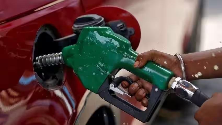 The people of Pakistan got a shock before the elections, the government increased the price of petrol by Rs 13.55 per litre