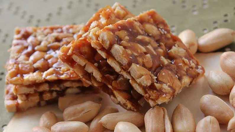 Make peanut paste in 10 minutes, it will also be beneficial in cold and cough