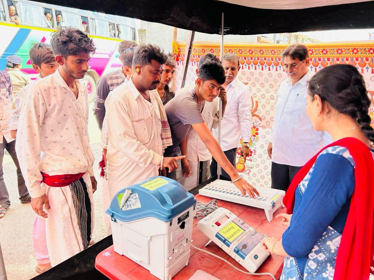 Conscientious effort of the state election system to create voter awareness Election education is being given to the voters through 40 LED vans.