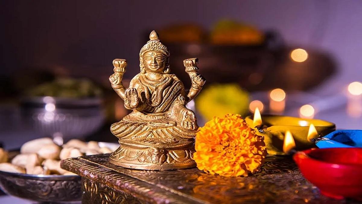 Akshaya Tritiya: These 4 rare coincidences occur on the day of Akshaya Tritiya, know the right time to perform puja and buy things.